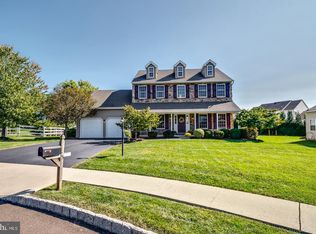 25 Huntington Ct, Souderton, PA 18964