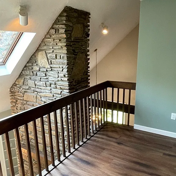 85 Yew St — Photo 13