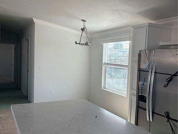 3rd image of 10550 Dunlap Crossing Rd Spc 27