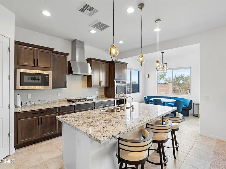 10812 E Tesla Ave — Photo 4
