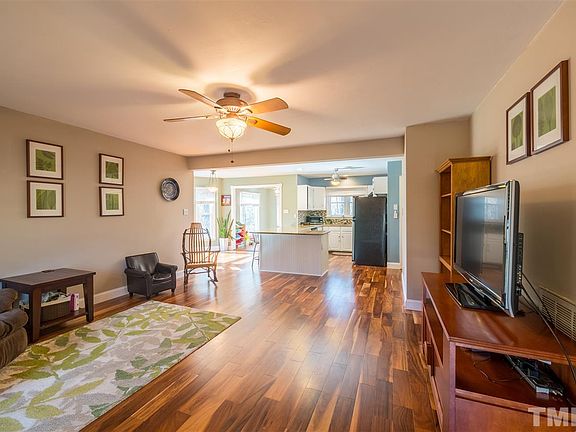 3rd image of 2805 Saint James Ct