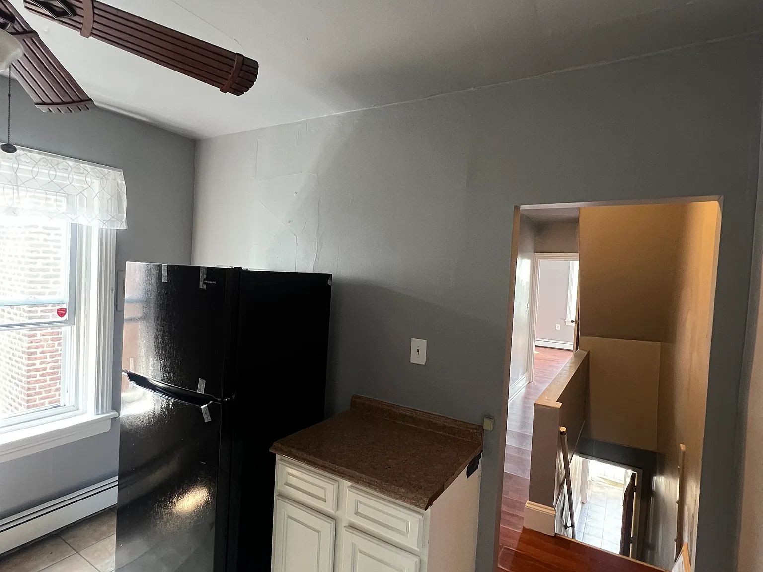 3 bed, $1,900 — Photo 3