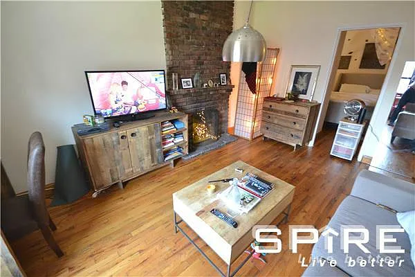 Rented by Spire Group | media 11