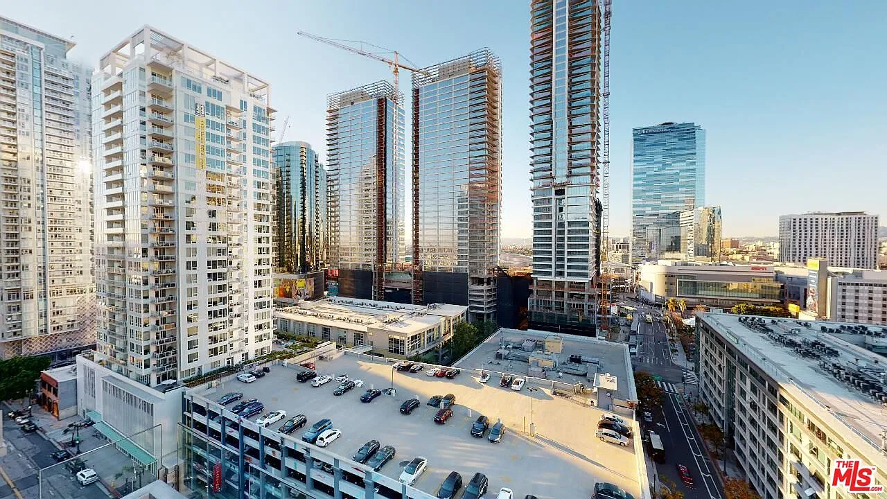 1 bed, 1.0 bath, 1030 sqft, $2,900 — Photo 3
