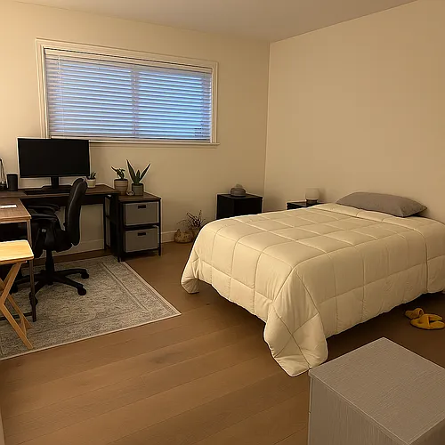 1623 Greenfield Ave #4-B Photo 1