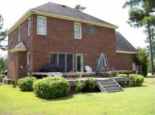 858 Long Iron Dr, Fayetteville, NC 28312