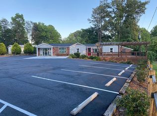 702 E Rutherford St, Landrum, SC 29356