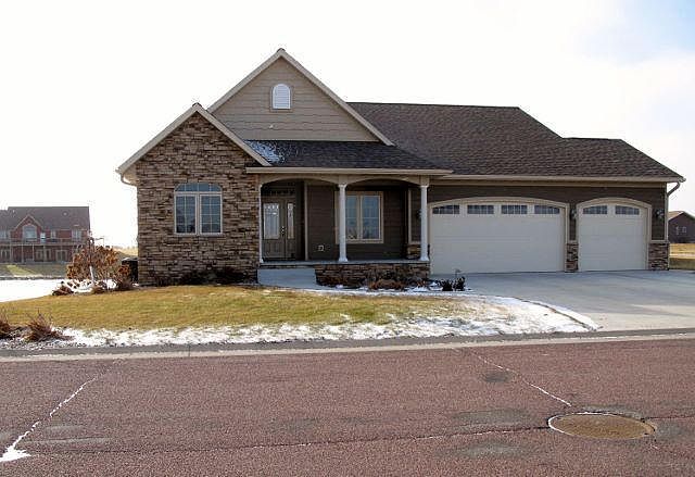 1st image of 3013 Chaplin Dr