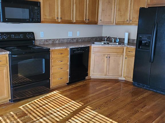2nd image of 1000 McKenna Dr #B1