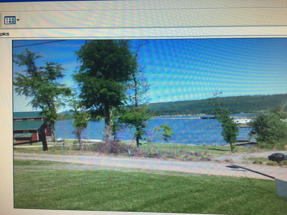 Beautiful view of lake