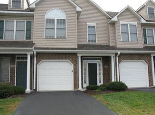 8710 Little Hoop Rd, Roanoke, VA 24019