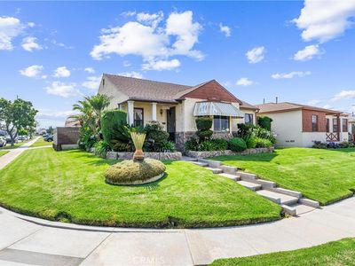 11004 S Van Ness Ave, Los Angeles, CA, 90047