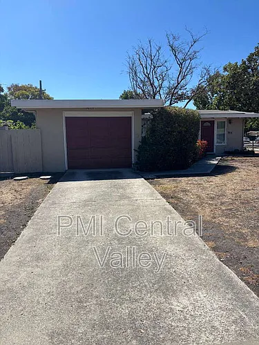 944 Bridgewood Way Photo 1