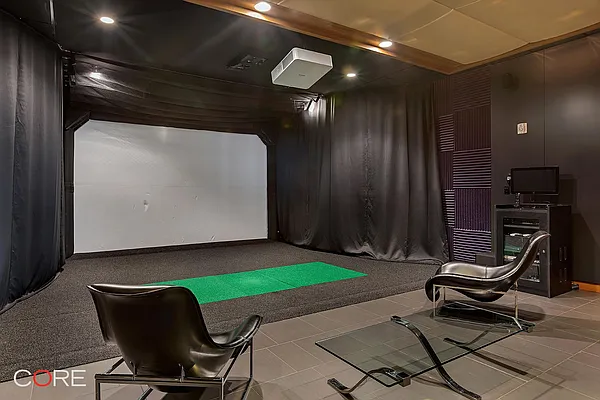 Rented by CORE | media 97