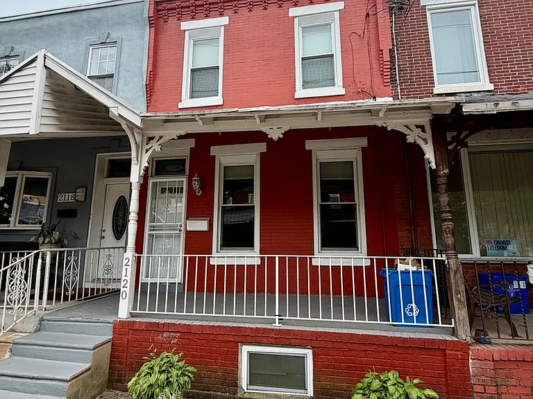 2120 Wharton St — Photo 1