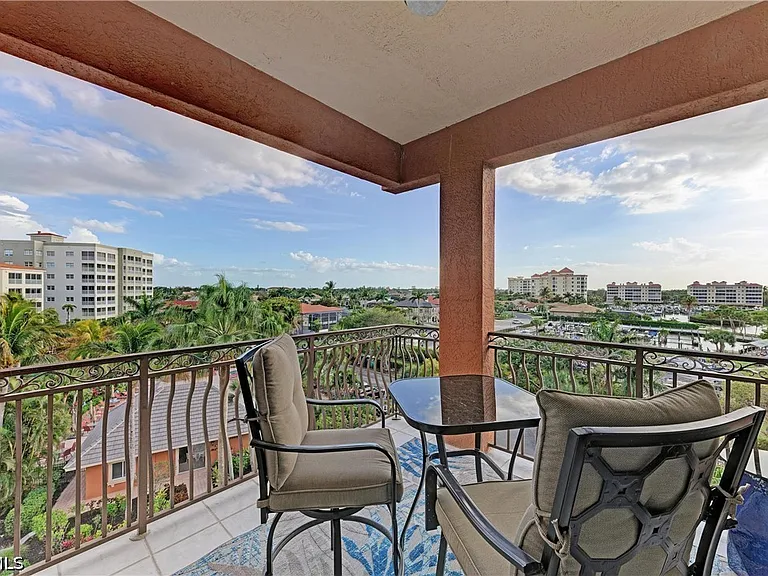 14813 Laguna Dr #401 — Photo 41