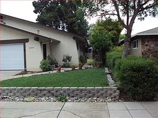 Building Photo 3