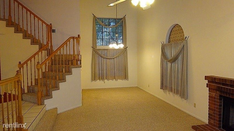 2nd image of 901 Sparrow Ct