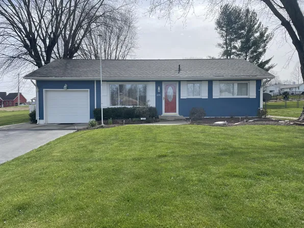 1074 W Lakeshore SE, Hebron, OH 43025