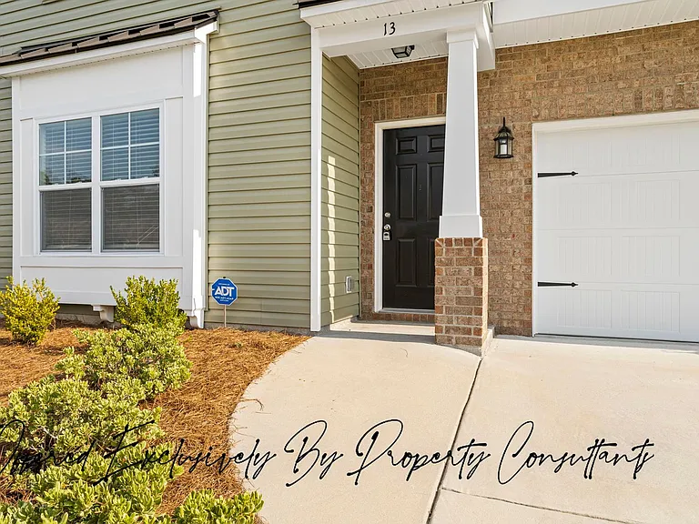 13 Spinney Ct — Photo 2