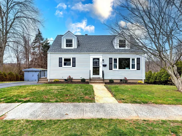 169 Knob Hill Drive, Hamden, CT 06518