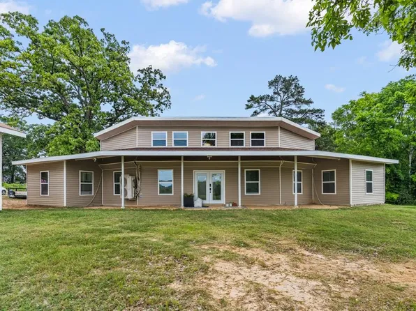 1129 Holly Rd, Gilmer, TX 75644