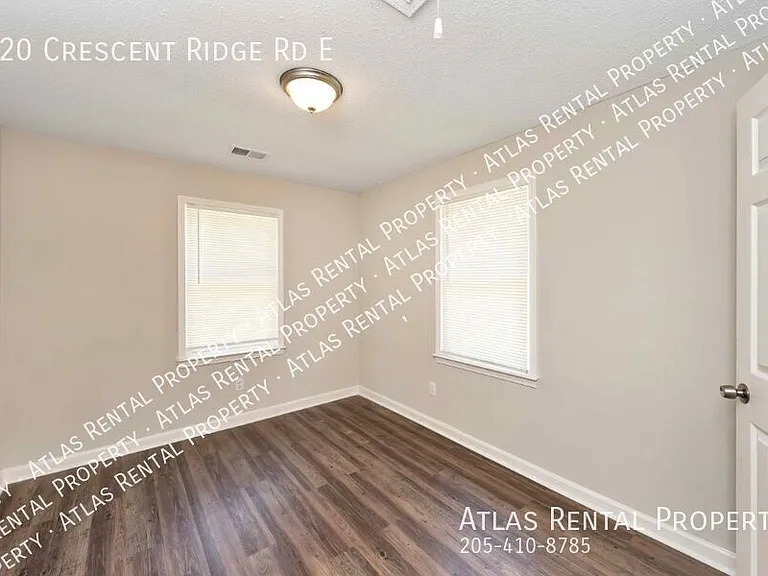 720 Crescent Ridge Rd E — Photo 19