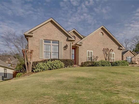 2nd image of 3 Signal Hill Cir