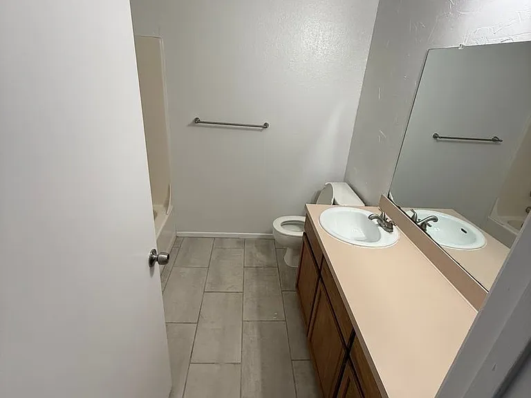 1032 Tennessee Trl — Photo 4