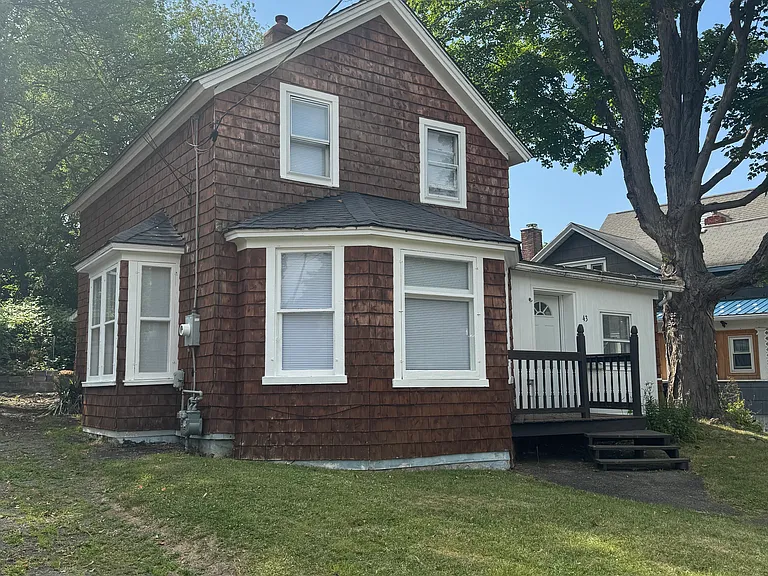 43 Clarke St — Photo 1