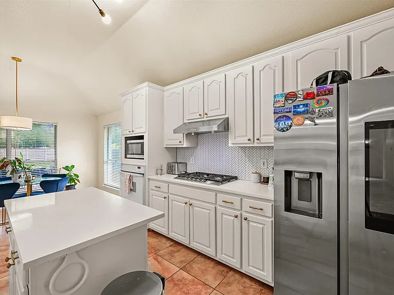 6006 Barletta Dr — Photo 12