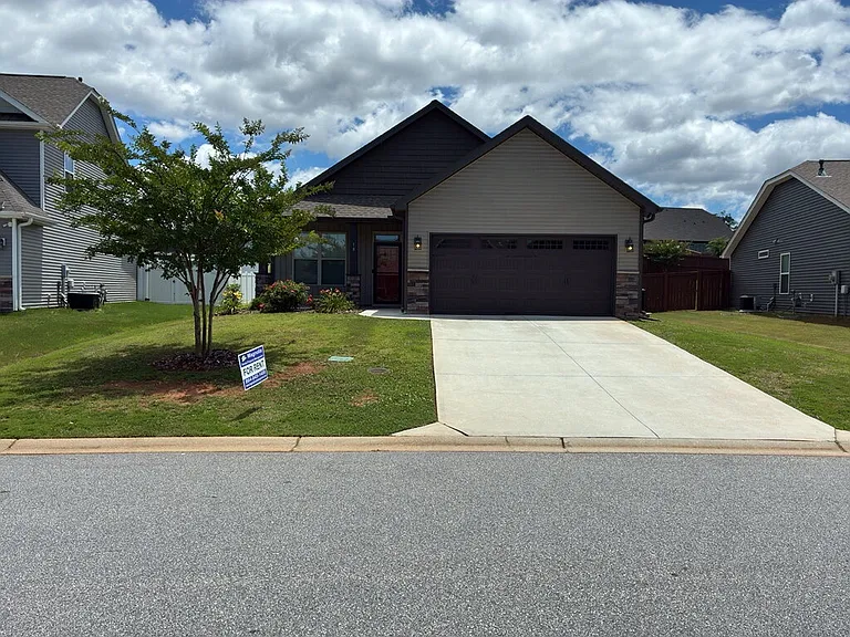 18 Forest Ridge Way — Photo 1