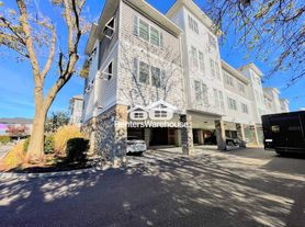 7922 Shore Dr, Norfolk, VA