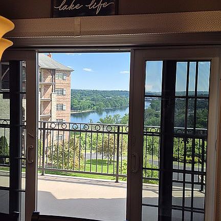 4th image of 1310 Riverstone Dr