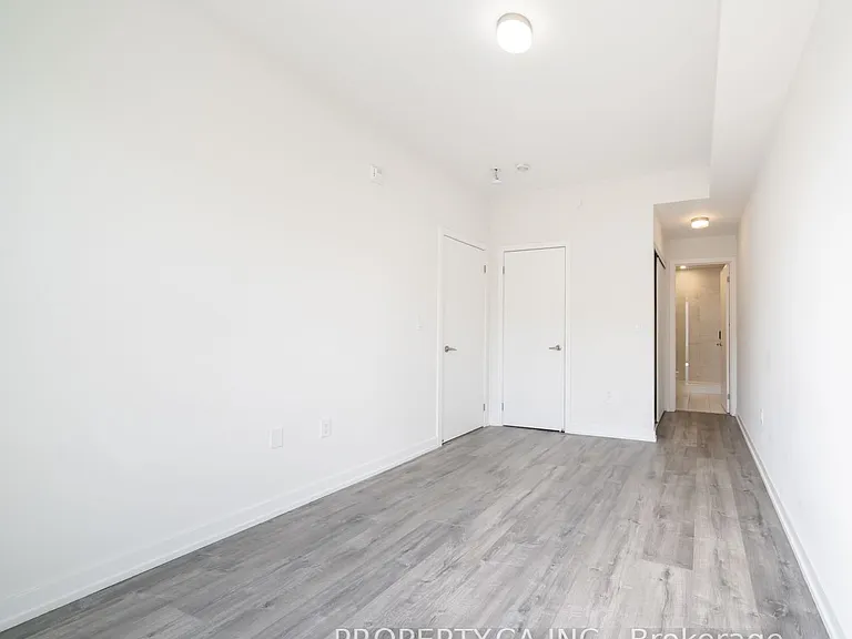3550 Colonial Dr #16 — Photo 17