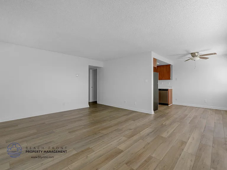740 W 24th St. — Photo 48