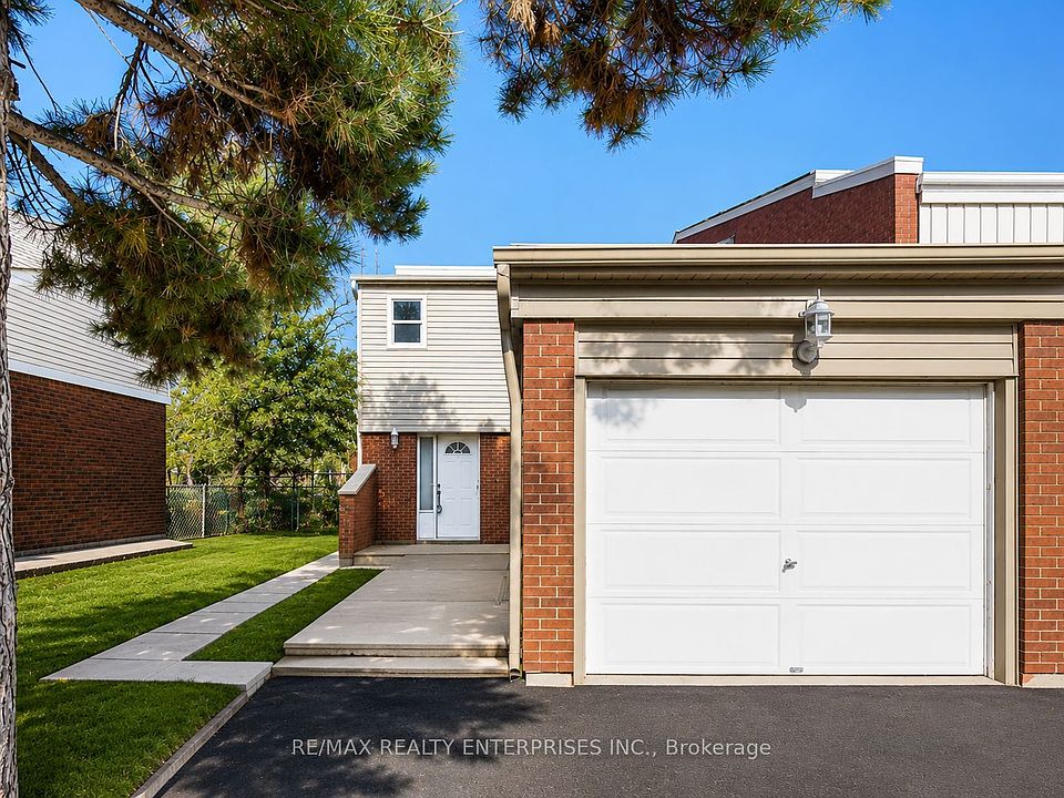 1st image of 3446 Ash Row Cres