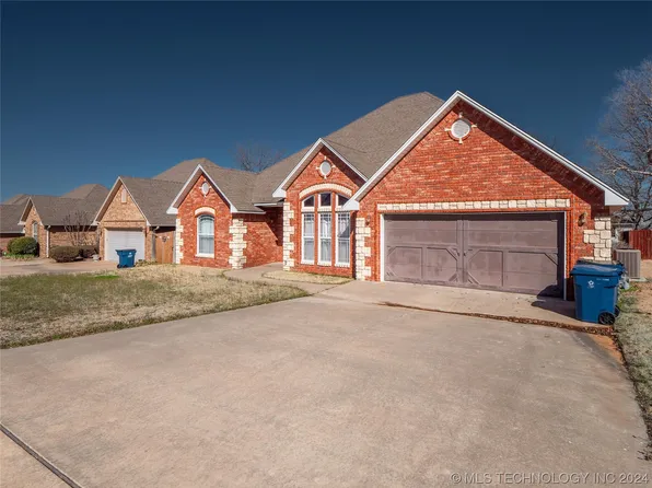 1211 Rosewood, McAlester, OK 74501