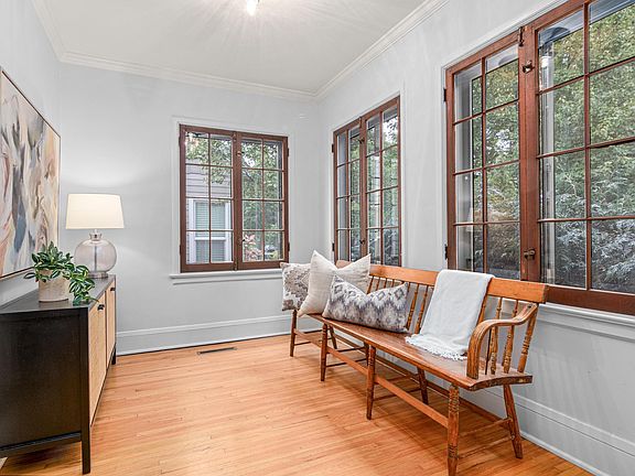 5th image of 3940 Beard Ave S