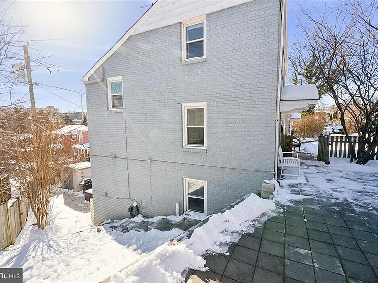 3612 Kemper Rd — Photo 24