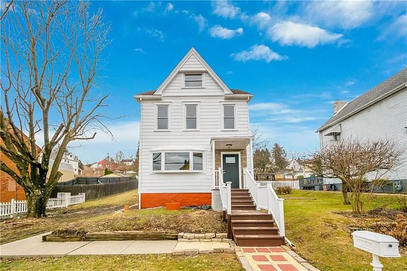 1118 Rodgers St photo 1