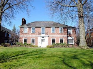 2924 Morley Rd, Shaker Heights, OH 44122