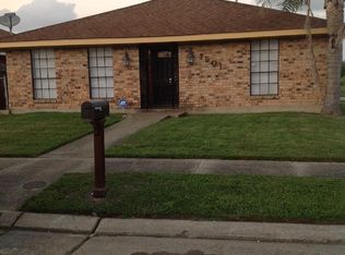 7501 Briarwood Dr, New Orleans, LA 70128
