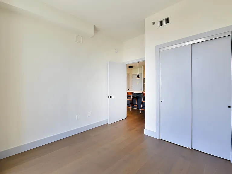 1325 Herkimer St #401 — Photo 10