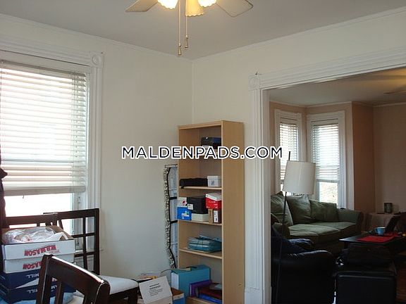 2nd image of 115 Medford St