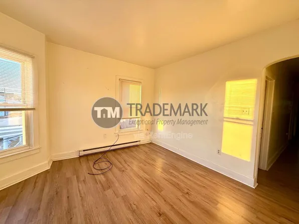 137 S 2nd St #2, Harrisburg, PA 17113