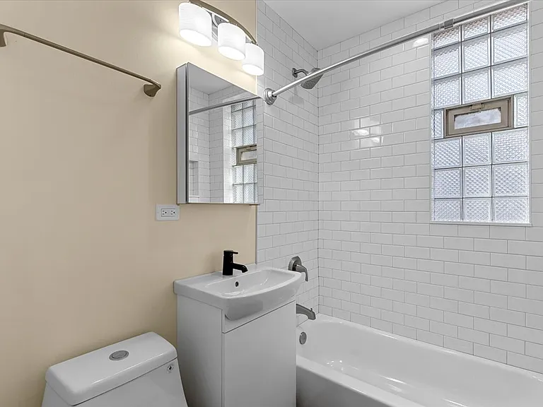 4351 N Bell Ave #2R — Photo 10