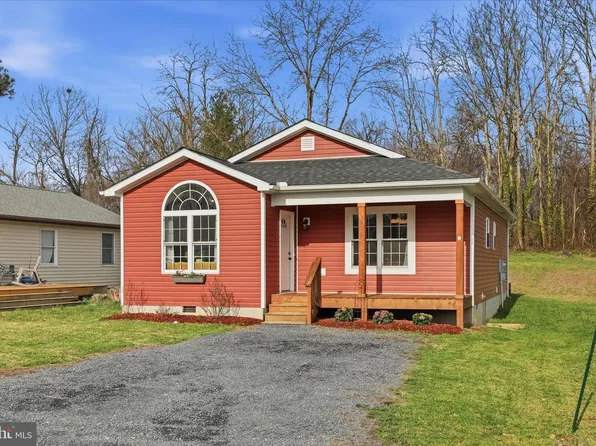 6131 Moore Ave, Mount Jackson, VA 22842