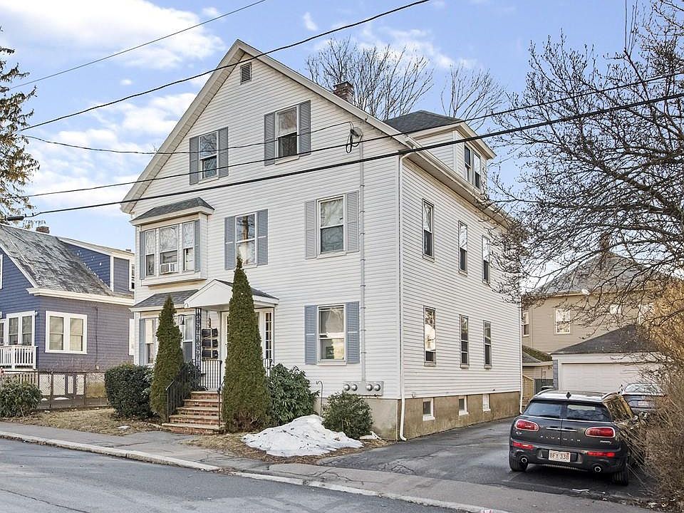 1st image of 24 Wisteria St #3