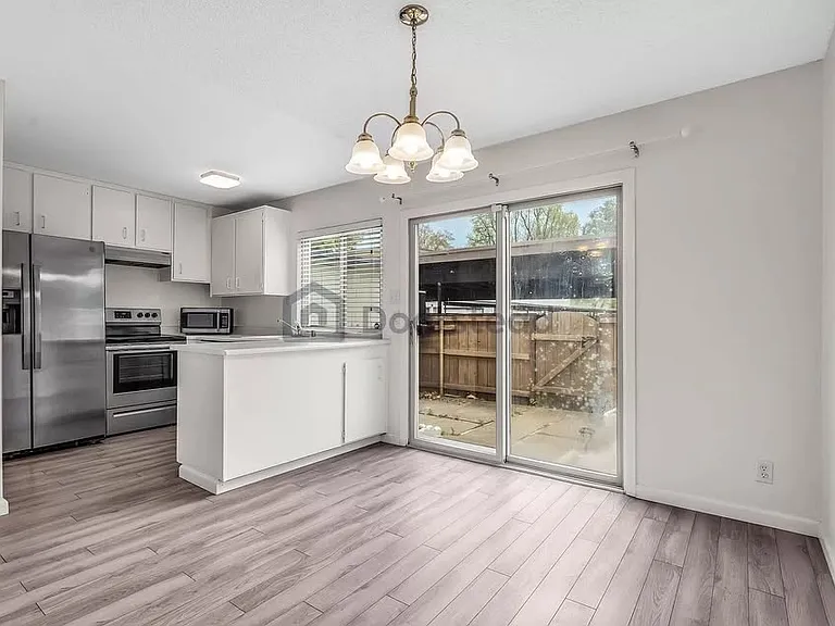 8809 Salmon Falls Dr #C — Photo 12